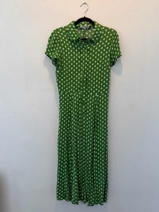 Reformation Dresses & Skirts - Reformation “Willa” Green Daisy Print Midi Dress Size 10